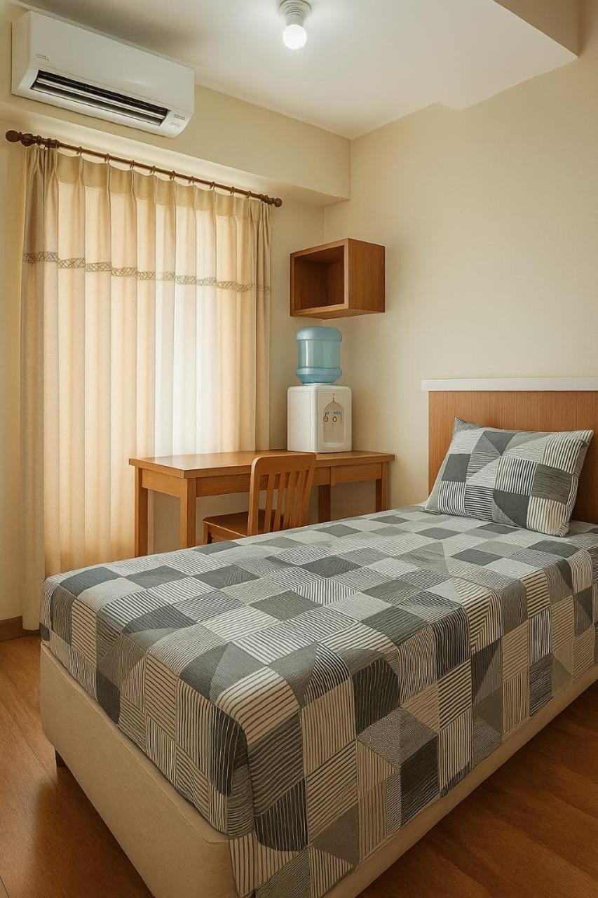 Easton Park Residence Jatinangor - Giandara Sayang エクステリア 写真